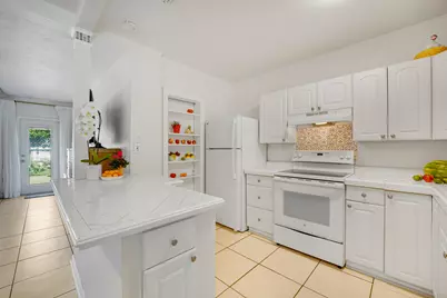 1236 NE 13th Avenue, Fort Lauderdale, FL 33304 - Photo 10