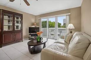 550 Bayshore Dr, Fort Lauderdale, FL 33304 - Photo 6