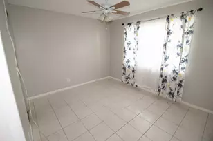 9621 Sunrise Lakes Blvd, Sunrise, FL 33322 - Photo 6