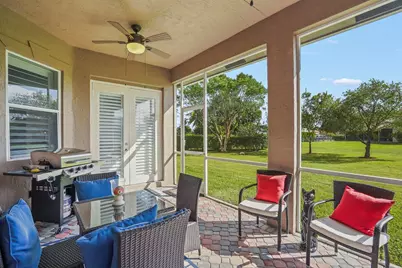 15705 Meadow Wood Drive, Wellington, FL 33414 - Photo 24