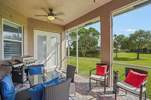 15705 Meadow Wood Dr, Wellington, FL 33414 - Photo 24