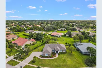 15705 Meadow Wood Drive, Wellington, FL 33414 - Photo 26