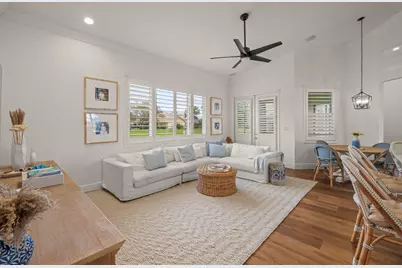 15705 Meadow Wood Drive, Wellington, FL 33414 - Photo 4
