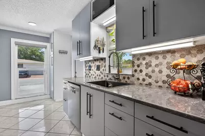 1601 NW 48th Place, Deerfield Beach, FL 33064 - Photo 6