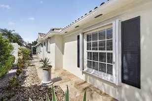 8093 Montserrat Pl, Wellington, FL 33414 - Photo 4