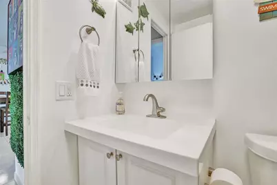720 Orton Avenue #404, Fort Lauderdale, FL 33304 - Photo 18