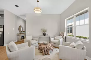 10546 Northbrook Cir, Palm Beach Gardens, FL 33412 - Photo 6