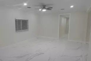 6410 NW Miami Ct, Miami, FL 33150 - Photo 24