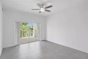 1931 NE 2nd St, Deerfield Beach, FL 33441 - Photo 22