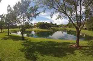 4785 SW 62nd Ave, Davie, FL 33314 - Photo 2