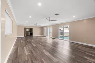 3201 Alice Dr, Palm Springs, FL 33461 - Photo 4