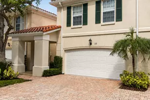 23 Live Oak Cir, Tequesta, FL 33469 - Photo 2