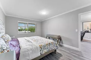 118 Lake Constance Dr, West Palm Beach, FL 33411 - Photo 12