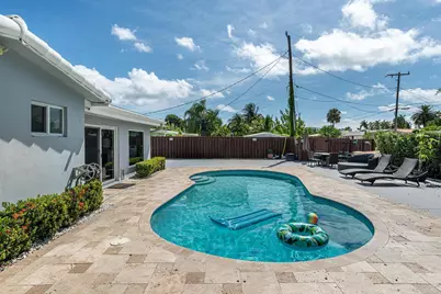 300 SE 8th Court, Pompano Beach, FL 33060 - Photo 26