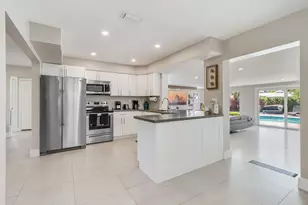 300 SE 8th Ct, Pompano Beach, FL 33060 - Photo 6