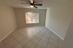9083 W Highland Pines Dr, Palm Beach Gardens, FL 33418 - Photo 10