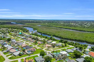 842 SE Quiescent Ln, Port Saint Lucie, FL 34983 - Photo 48