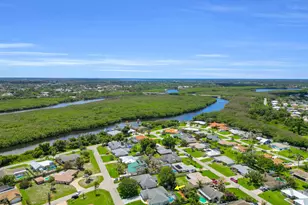 842 SE Quiescent Ln, Port Saint Lucie, FL 34983 - Photo 46