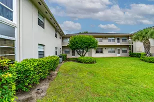 3 Lake Vista Trail, Port Saint Lucie, FL 34952 - Photo 2