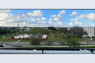 950 Hillcrest Drive #514, Hollywood, FL 33021 - Photo 8