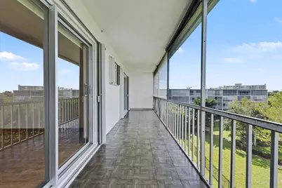 950 Hillcrest Drive #514, Hollywood, FL 33021 - Photo 14