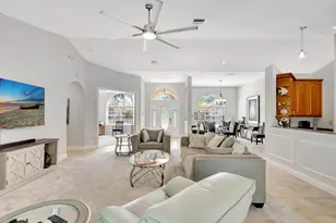 8055 Kiawah Trce, Port Saint Lucie, FL 34986 - Photo 10