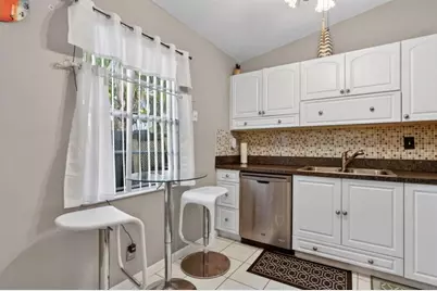 540 NW 43rd Street, Deerfield Beach, FL 33064 - Photo 4