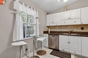 540 NW 43rd St, Deerfield Beach, FL 33064 - Photo 4