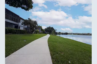 2737 S Oakland Forest Drive #202, Oakland Park, FL 33309 - Photo 16