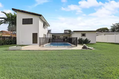 3900 N 45th Avenue, Hollywood, FL 33021 - Photo 32