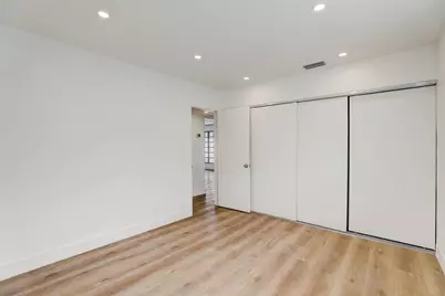 3900 N 45th Avenue, Hollywood, FL 33021 - Photo 16