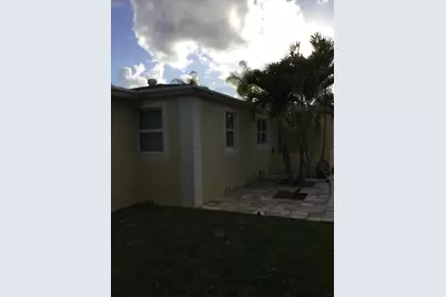 130 NW 5th Avenue, Boynton Beach, FL 33435 - Photo 8