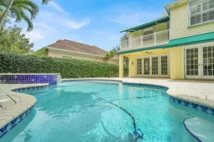 221 Marlberry Cir, Jupiter, FL 33458 - Photo 2