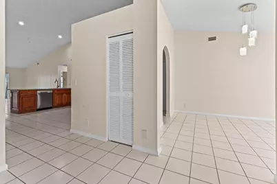 18377 Fresh Lake Way, Boca Raton, FL 33498 - Photo 4