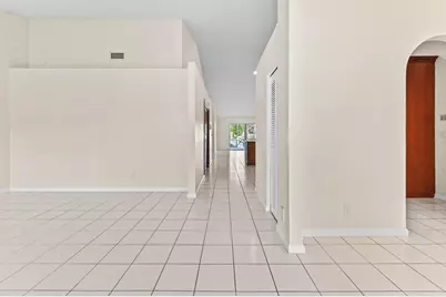 18377 Fresh Lake Way, Boca Raton, FL 33498 - Photo 4