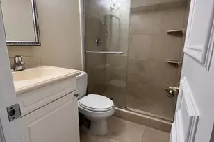 1221 SE 3rd St, Deerfield Beach, FL 33441 - Photo 12