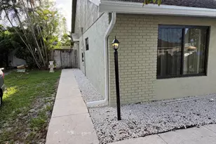 9085 W Highland Pines Dr, Palm Beach Gardens, FL 33418 - Photo 2