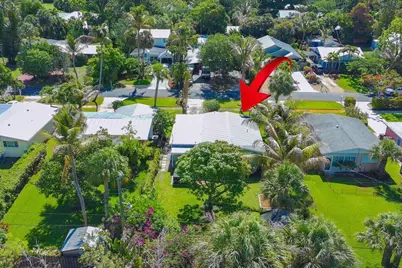 262 SE Monterey Avenue, Stuart, FL 34996 - Photo 10