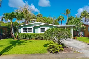 262 SE Monterey Ave, Stuart, FL 34996 - Photo 2