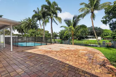 5207 SW 91st Terrace, Cooper City, FL 33328 - Photo 44