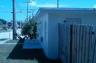 900 W 9th St, Riviera Beach, FL 33404 - Photo 2