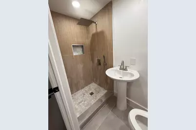 13345 NW 2nd Avenue, North Miami, FL 33168 - Photo 4