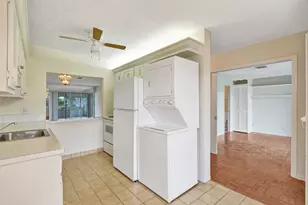 2521 Juniper Dr, Delray Beach, FL 33445 - Photo 26