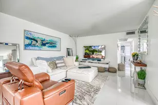 330 Andover, West Palm Beach, FL 33417 - Photo 2