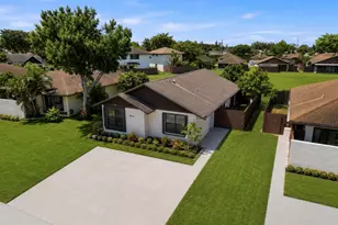 5330 Mendoza St, West Palm Beach, FL 33415 - Photo 2