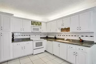 2331 Croton Ln, Delray Beach, FL 33445 - Photo 6