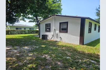 1605 W 10th Street, Riviera Beach, FL 33404 - Photo 20