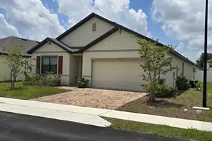 528 Seafoam Cir, Fort Pierce, FL 34945 - Photo 2