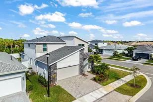10638 SW Hensley St, Port Saint Lucie, FL 34987 - Photo 2