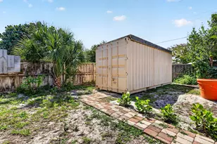 8143 SE Woodland Rd, Hobe Sound, FL 33455 - Photo 20